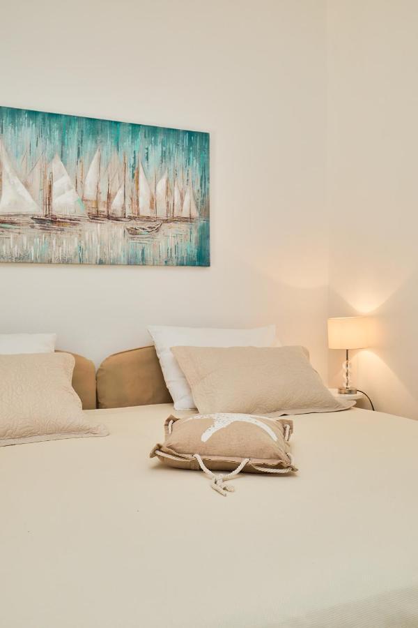 Studio Dolores-Apartment By The Sea Maranovići エクステリア 写真