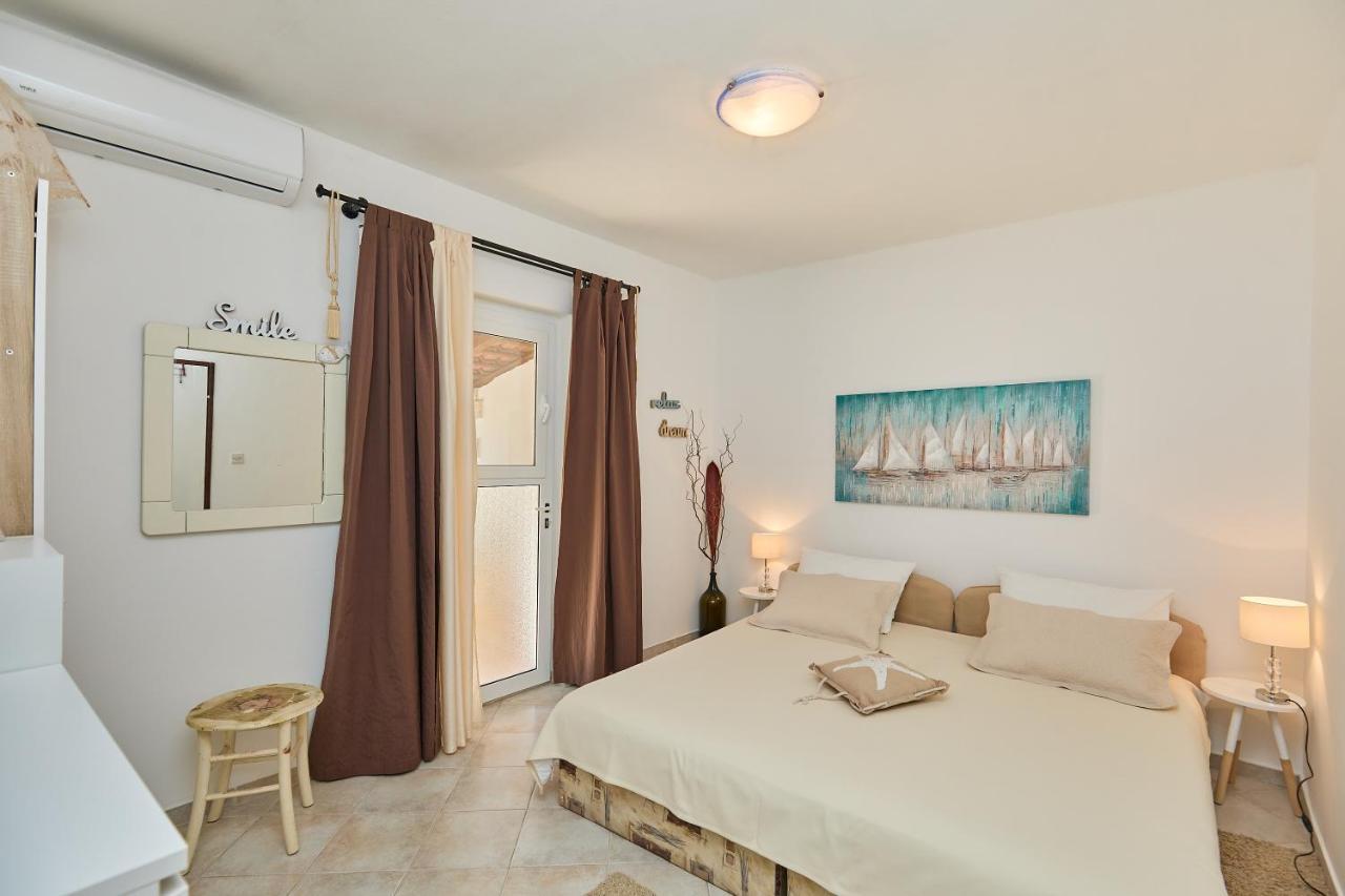Studio Dolores-Apartment By The Sea Maranovići エクステリア 写真
