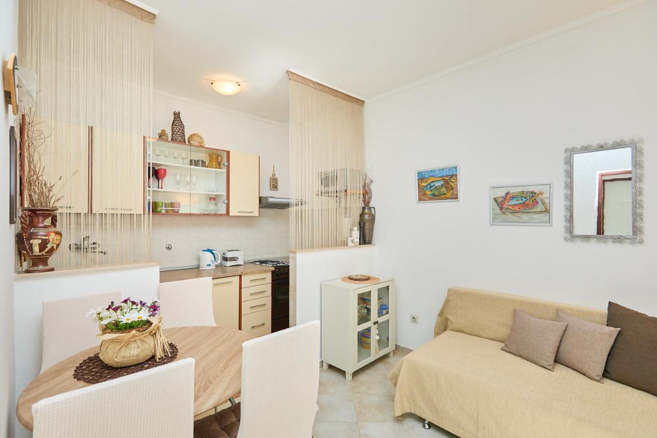 Studio Dolores-Apartment By The Sea Maranovići エクステリア 写真