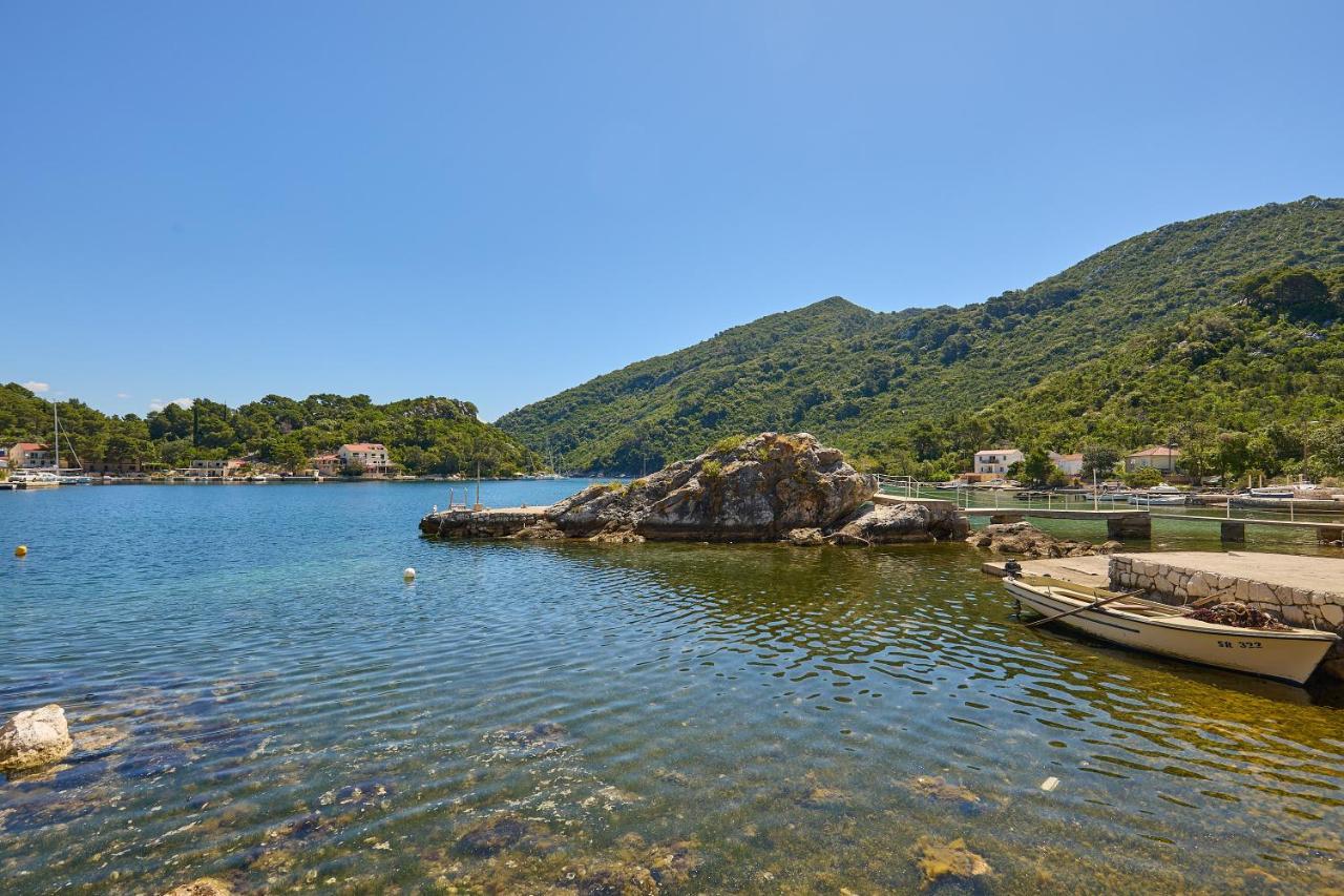 Studio Dolores-Apartment By The Sea Maranovići エクステリア 写真